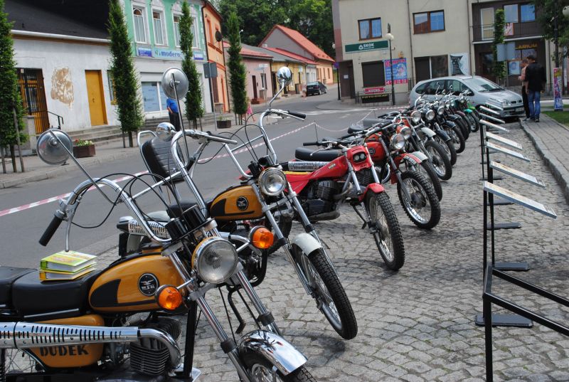 Wystawa Motocykli z Okresu PRL na Dożynkach Wojewódzkich